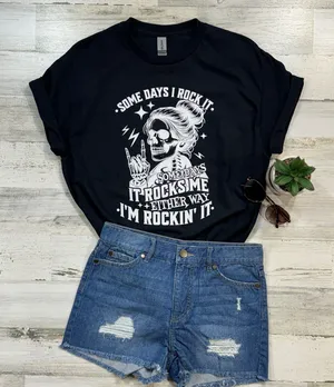 I’m Rockin’ It Women’s Large T-Shirt Short Sleeve Black Crew Neck thumbnail 1