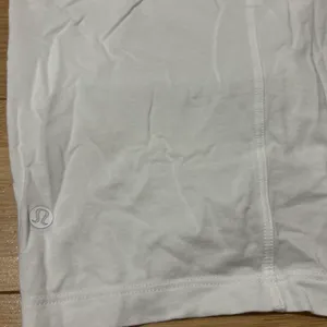Lululemon white t-shirt with twist in front thumbnail 3
