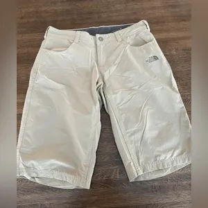 North Face Khaki Shorts hiking walking casual Roll Up Hem - size 4 thumbnail 7
