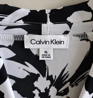 Calvin Klein Black & White Floral Sleeveless Blouse XL thumbnail 4