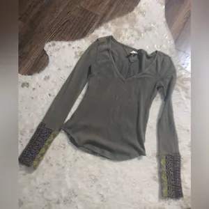Free people we the free art school cuff olive green thermal boho fall M casual thumbnail 2