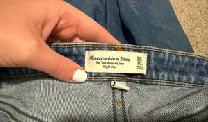 Abercrombie 90s Relaxed Jean thumbnail 9
