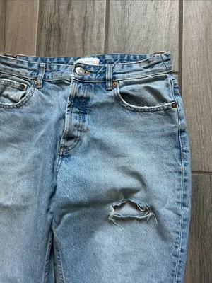 Light Blue Distressed Women’s Jeans thumbnail 4