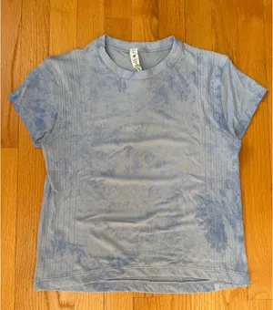 Lululemon Train to Be Mesh Breathable Short Sleeve Blue thumbnail 1