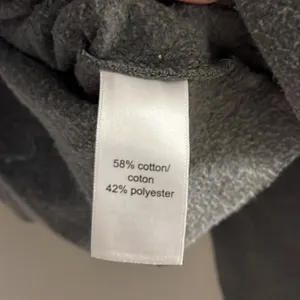 NWOT Women’s Maurices Gray Hooded Sweatshirt Size S thumbnail 4