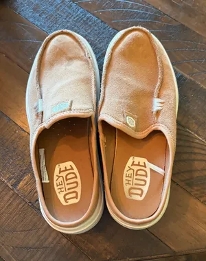 Hey Dude Slip-On thumbnail 1