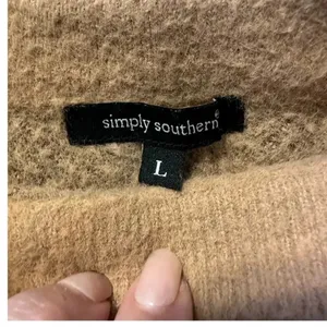 Simply Southern Leopard Crewneck Sweatshirt Size Large Animal Print Warm Soft thumbnail 5