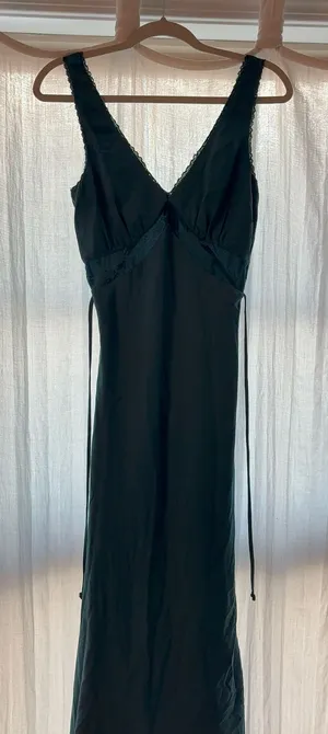 Wild Fable Dress with mesh detail. Such a beautiful color! thumbnail 1