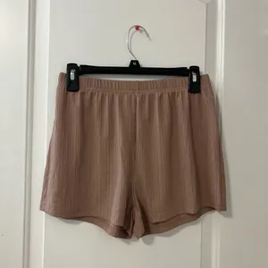 Shorts and top two piece set Tan Size L thumbnail 3