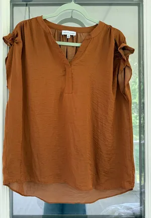 Gibson Latimer Rust Flutter Shoulder V-Neck Blouse thumbnail 1