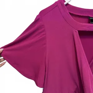 Torrid Fuschia Studio Knit Choker Surplice Babydoll Top Size 0 (12) thumbnail 6