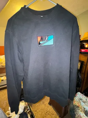 Nike Crewneck Sweatshirt thumbnail 1