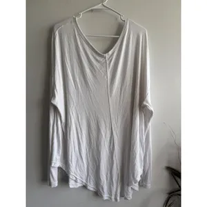 Free People We The Free Womens White Oversized V-Neck Long Sleeve Tee L 3877 thumbnail 3