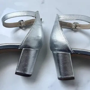Naturalizer Vera Silver Leather Block Heel Sandals Sz 6 Gala Wedding Guest Comfy thumbnail 8