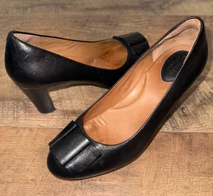 Clarks Leather Heels Bow Accent Chunky Heel thumbnail 1