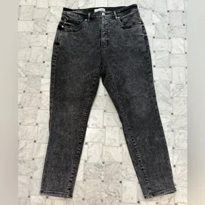 LOFT Curvy Skinny Washed Black Jeans thumbnail 3