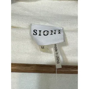 Sioni · Medium · Shrug · Wool Blend · Cropped Lace Trim · Winter White thumbnail 3