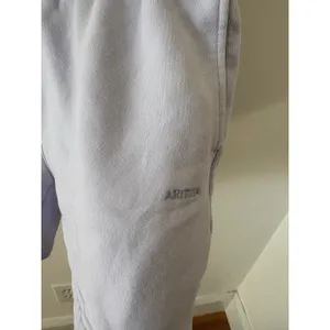Aritzia Tna Sweatfleece Cozy Fleece Boyfriend Fit Shorts Lavender Purple Medium thumbnail 2