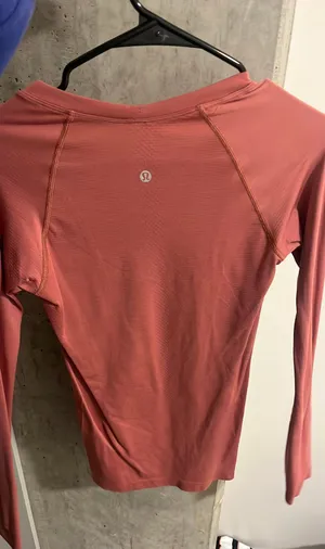 Lululemon Swiftly Tech Long Sleeve thumbnail 2
