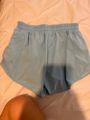 Lululemon Hotty Hot Shorts thumbnail 2