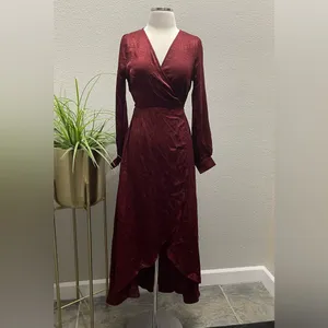NWT Lost and Wander Napa Satin Wrap Dress in Burgundy Sz‎ Small $138 thumbnail 2
