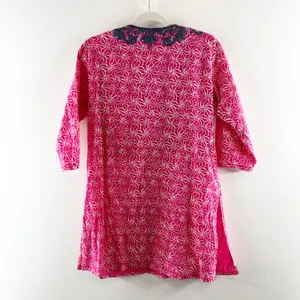 Roller Rabbit 3/4 Length Sleeve Embroidered V Neck Tunic Top Pink Blue XS thumbnail 4