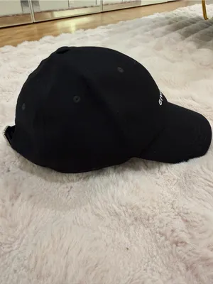 Givenchy Small Curved Women’s Hat thumbnail 3