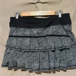 Lululemon skirt thumbnail 3