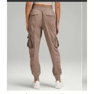 Lululemon Dance Studio Relaxed Fit Mid Rise Cargo Jogger Taupetastic Size Medium thumbnail 2
