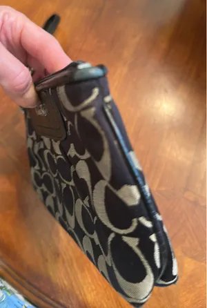 Vintage Coach Wristlet Wallet Black thumbnail 4