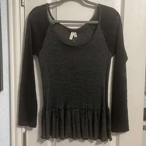 💥LAST CHANCE💥 Free People Black Lace Long Sleeve thumbnail 2