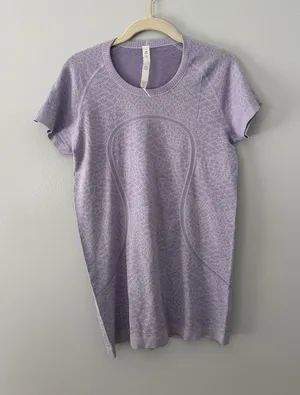 lululemon athletica Women's Tech Workout Top Size 10 Gym Yoga training thumbnail 1