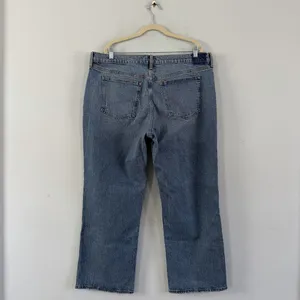 NWT Abercrombie & Fitch The Baggy‎ Low Rise Medium Wash Jeans thumbnail 4
