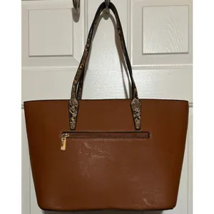 Women’s Light Brown Tote and Smaller Handbag Set‎ Animal Print thumbnail 3