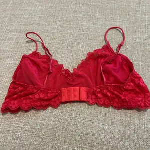 Red bralette Size L thumbnail 2