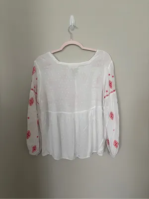 Solitaire White Peasant Tunic with Coral Embroidery thumbnail 3