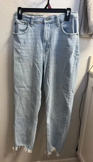 Abercrombie High-Rise Jeans Curve Love thumbnail 1