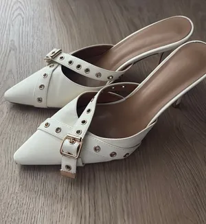 Kitten heels White Size 9 thumbnail 1