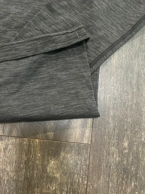 Lululemon shirt thumbnail 3
