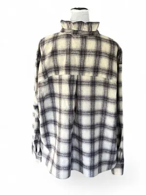 Banana Republic Plaid Button-Up Jacket in Cream and Black thumbnail 7