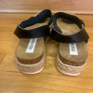 Steve Madden Jaklyn Espadrille Platform Sandals in Black - Size 9 thumbnail 5