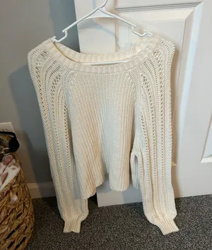 American Eagle Outfitters Sweater thumbnail 1