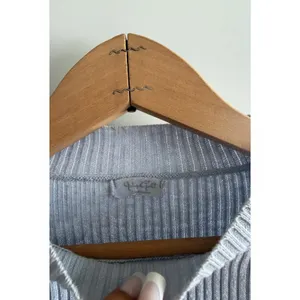 John Galt Light Blue Ribbed Mock Neck Cropped Sweater Long Sleeve‎ One Size thumbnail 3