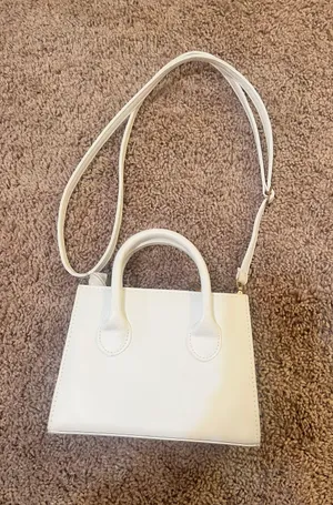 White Marshall’s Purse thumbnail 1