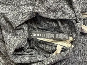 Vuori Halo performance hoodie charcoal heather size large VW201 thumbnail 4