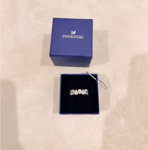 Swarovski ring thumbnail 2