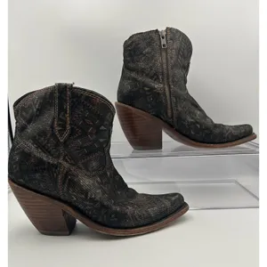Liberty Black Brandy Western Booties 7.5 M Tapestry Geometric Snip Toe Fair Cond thumbnail 3