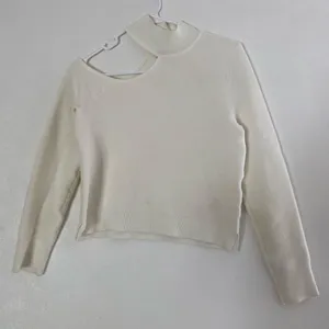 Abercrombie & Fitch Soft A&F Collection Cutout Sweater Medium thumbnail 3