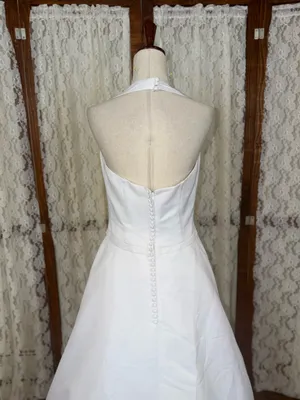 Pretty Vintage Y2K St. Tropez Halter Wedding Gown thumbnail 5