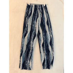 Realtakai Blue Abstract Wave Print‎ Pleated Wide Leg Pants Large thumbnail 6